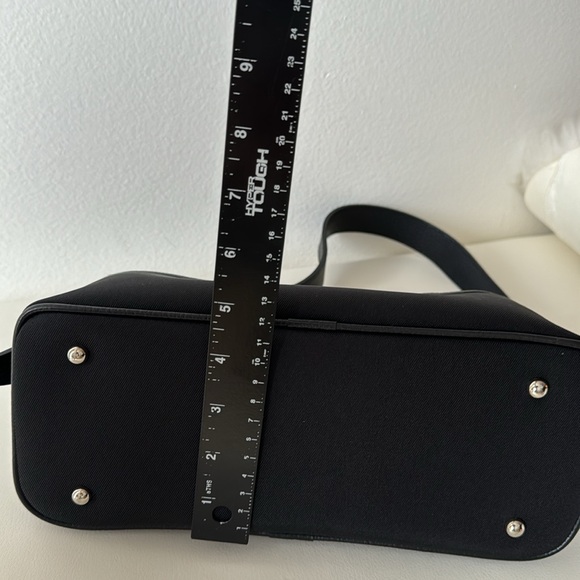 BURBERRY Black Nylon & Vintage Check Print with Leather Handle Shoulder Bag - Picture 6 of 15